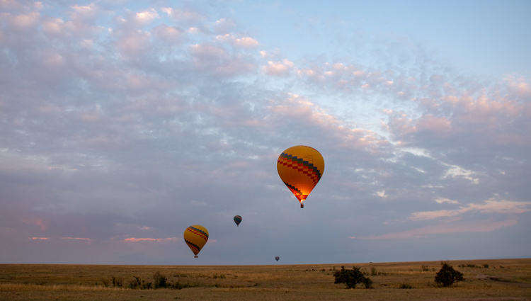 Hot air balloon above the Masai Mara ©Jade Sea Journeys