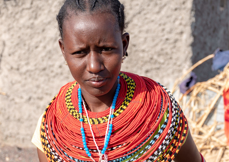 Woman with her beautiful necklace ©Jade Sea Journeys